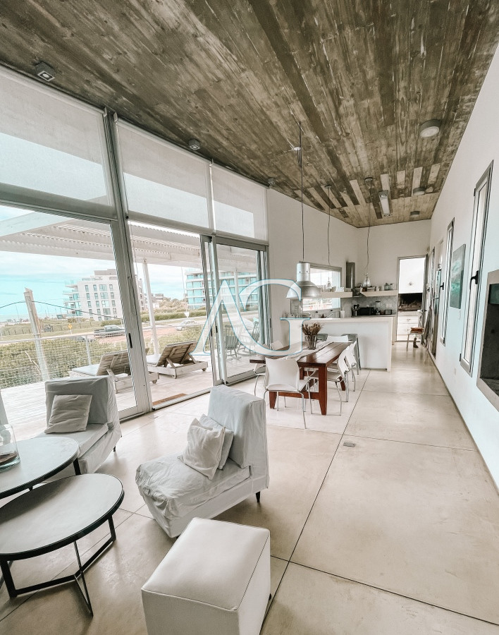 Casa ID.235 - CASA FRENTE AL MAR EN EL CHORRO EN VENTA