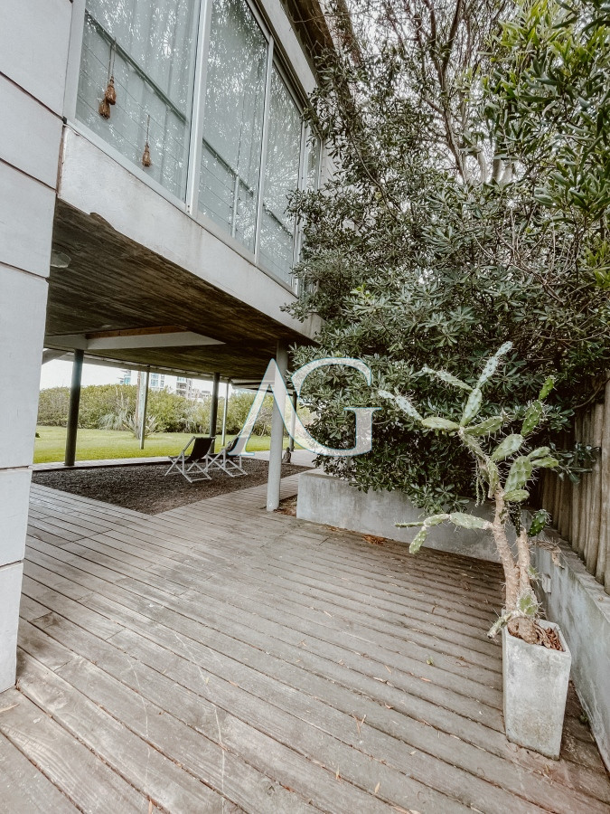Casa ID.235 - CASA FRENTE AL MAR EN EL CHORRO EN VENTA