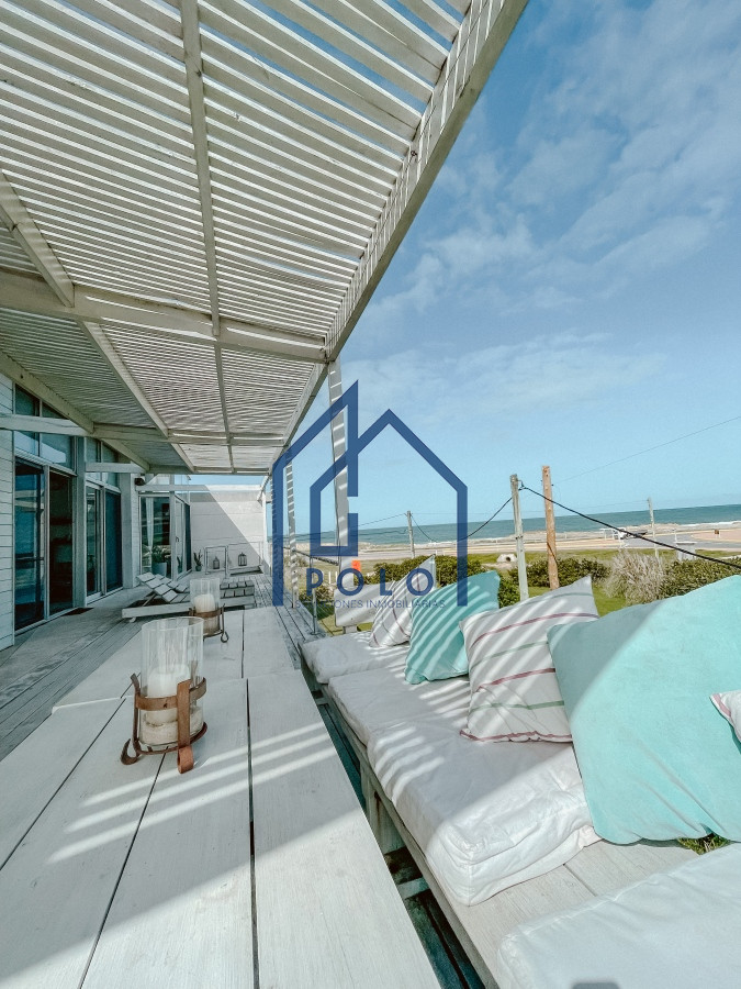 Casa ID.154 - CASA FRENTE AL MAR EN EL CHORRO EN VENTA