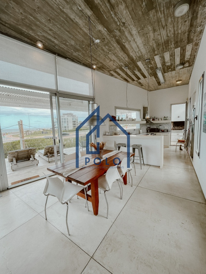 Casa ID.154 - CASA FRENTE AL MAR EN EL CHORRO EN VENTA