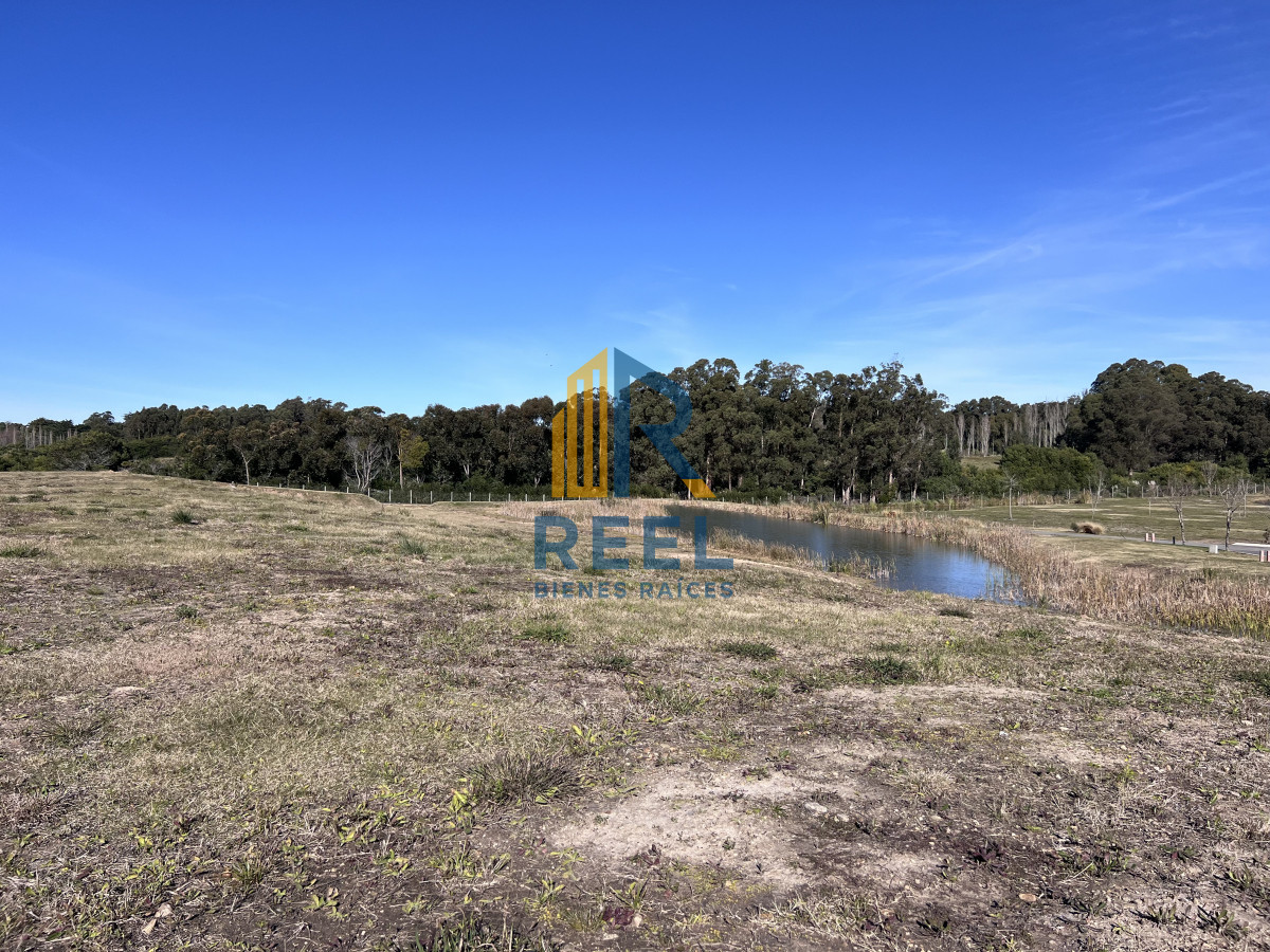 Terreno ID.285 - Terreno en venta Pueblo mio, elevado y con laguna propia