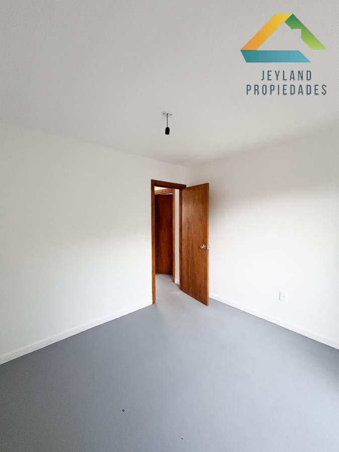 Apartamento ID.114 - Apartamento en VENTA en Jardines de Lussich, Maldonado. OPORTUNIDAD, con posibilidad de financiación propia