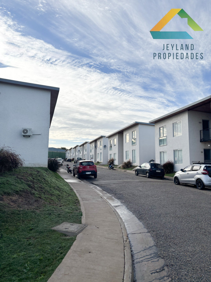 Apartamento ID.114 - Apartamento en VENTA en Jardines de Lussich, Maldonado. OPORTUNIDAD, con posibilidad de financiación propia
