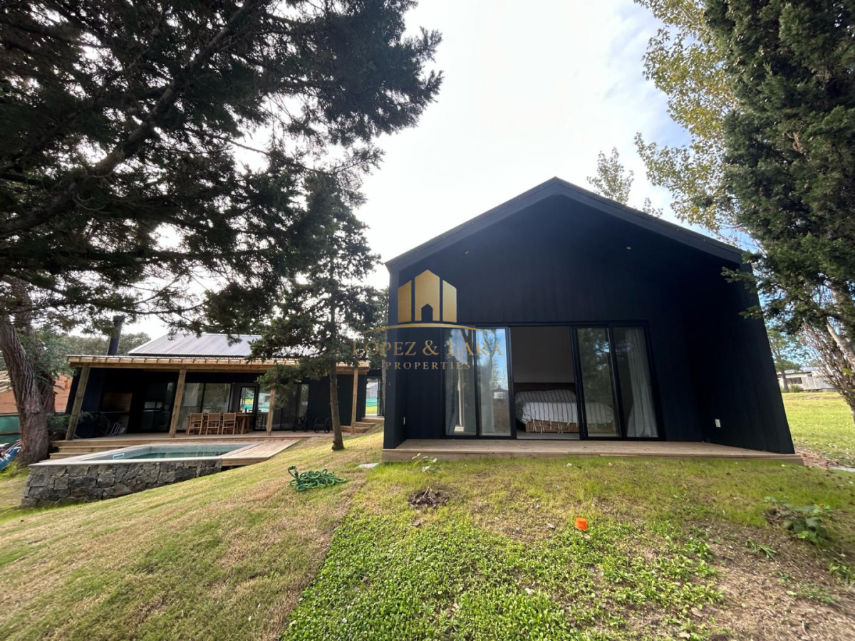 Casa ID.323 - CASA A ESTRENAR