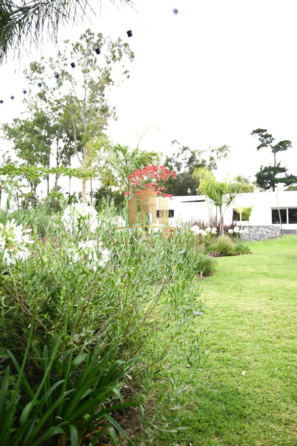 Casa ID.4 - PROPIEDAD UNICA
