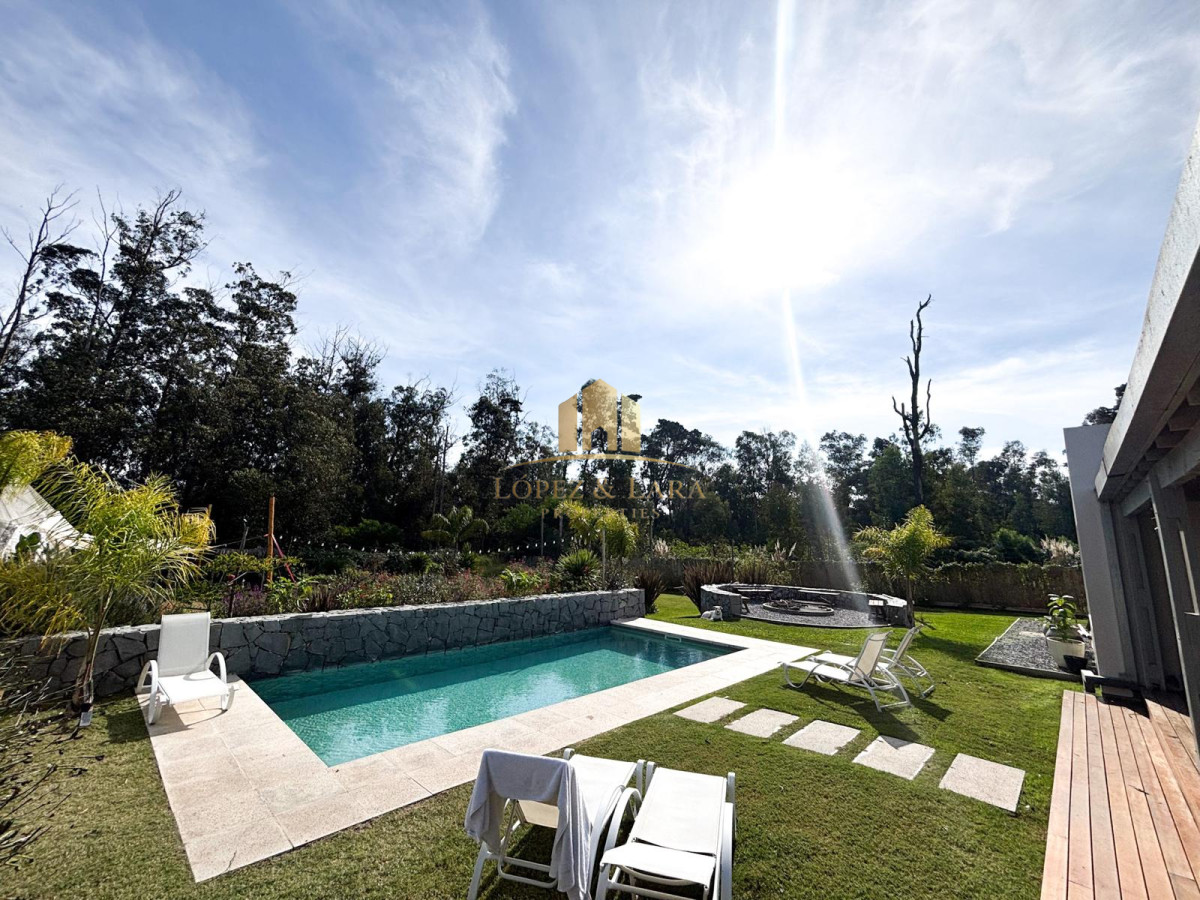 Casa ID.4 - PROPIEDAD UNICA