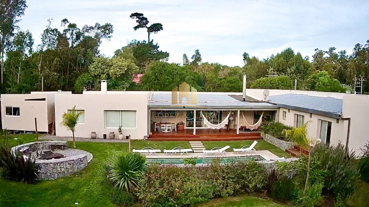Casa ID.4 - PROPIEDAD UNICA