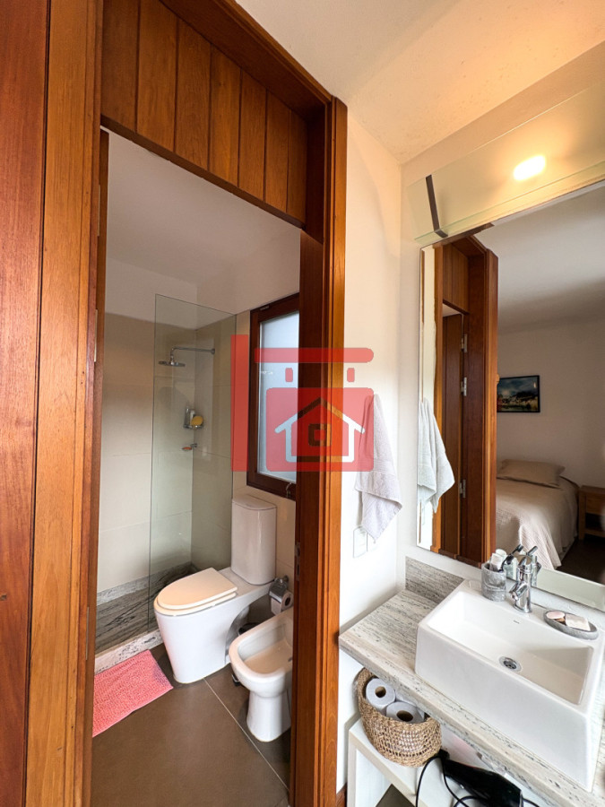 Casa ID.932 - CASA EN VENTA PRIMERA LINEA AL ARROYO DE LA BARRA