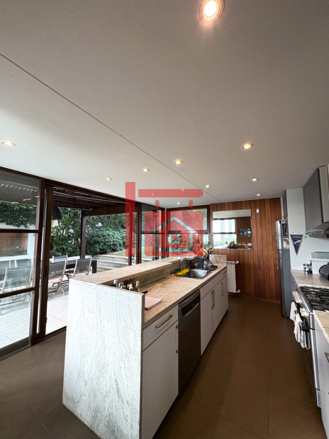 Casa ID.932 - CASA EN VENTA PRIMERA LINEA AL ARROYO DE LA BARRA