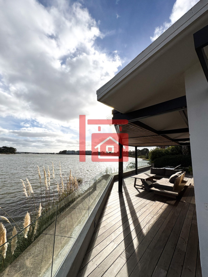 Casa ID.932 - CASA EN VENTA PRIMERA LINEA AL ARROYO DE LA BARRA