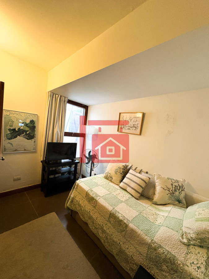 Casa ID.932 - CASA EN VENTA PRIMERA LINEA AL ARROYO DE LA BARRA