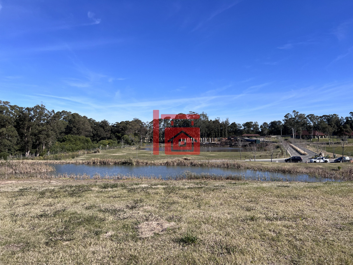 Terreno ID.734 - Terreno en venta Pueblo mio, elevado y con laguna propia