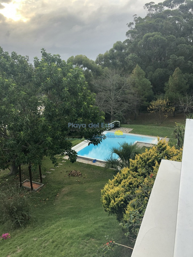 Complejo ideal para Hotel o Residencia para ancianos - GoPunta - Portal Inmobiliario de Punta del Este - Maldonado