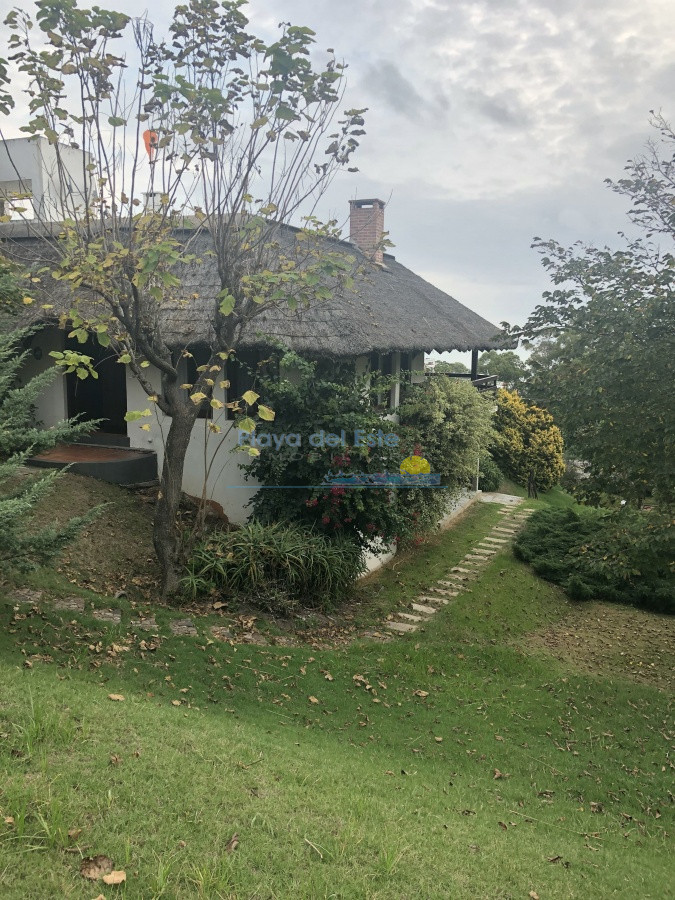 Complejo ideal para Hotel o Residencia para ancianos - GoPunta - Portal Inmobiliario de Punta del Este - Maldonado
