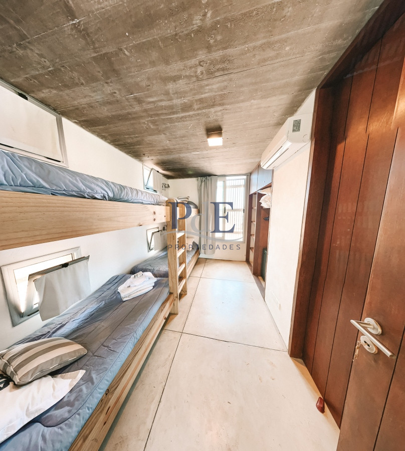 CASA FRENTE AL MAR EN EL CHORRO EN VENTA - Imagen 10