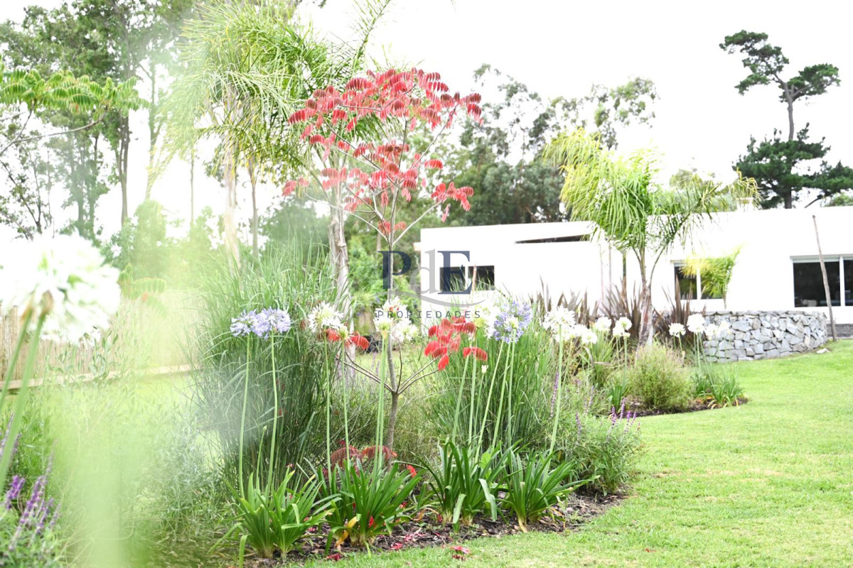 Casa 4 dorm y 4 baños, muy bien equipada. Espacio de eventos. - Imagen 49