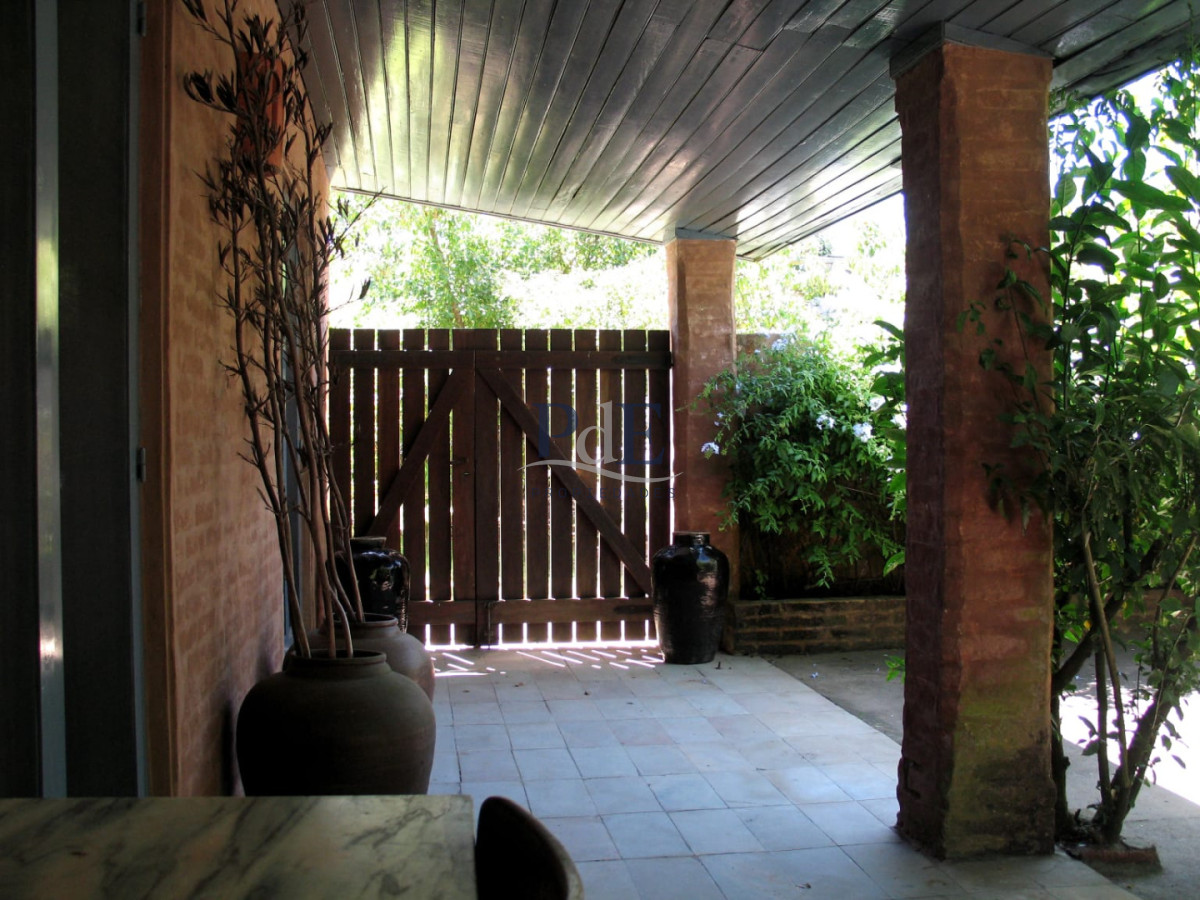 Casa en La Barra, La Barra. 4 dormitorios, terreno de 680 m² - Imagen 18