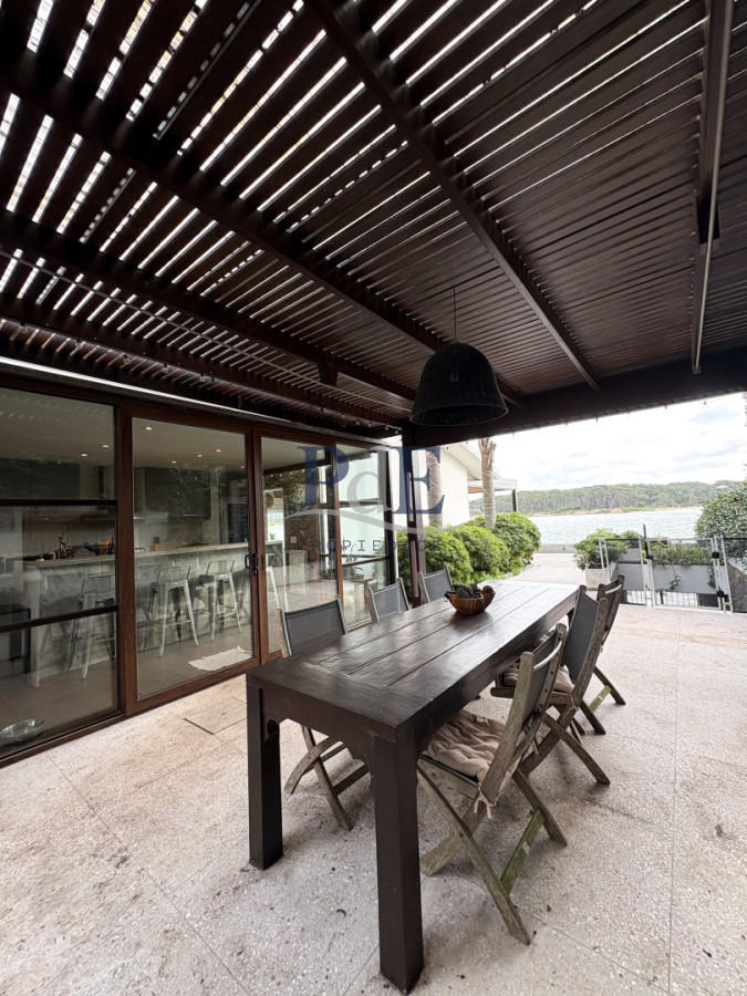 Casa en La Barra, La Barra. 6 dormitorios, terreno de 1055 m² - Imagen 39