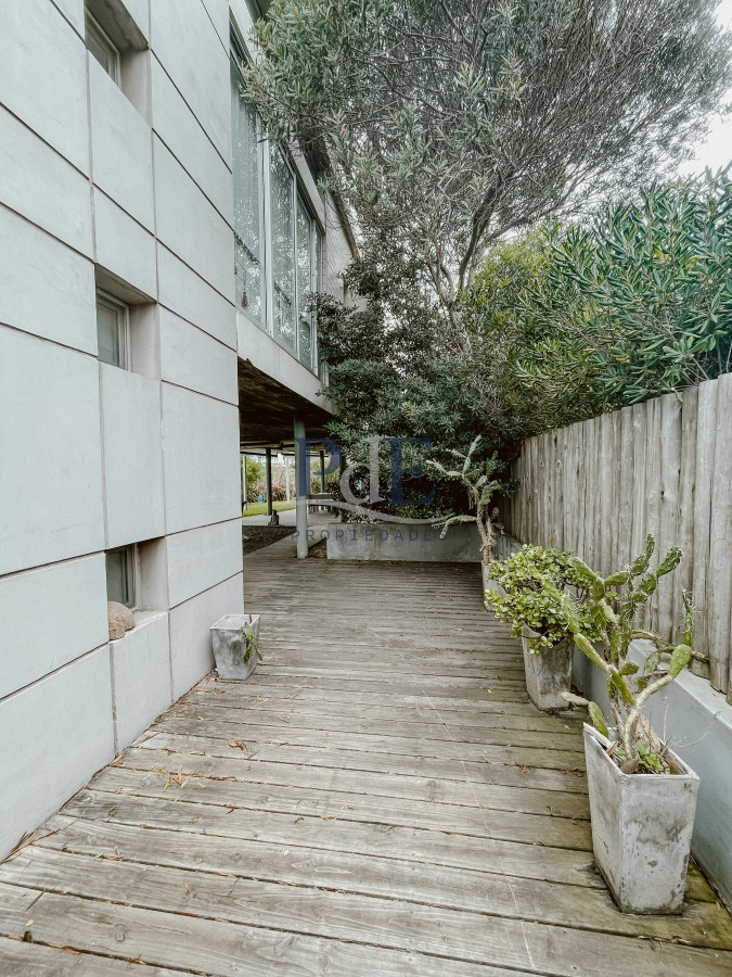 CASA FRENTE AL MAR EN EL CHORRO EN VENTA - Imagen 44