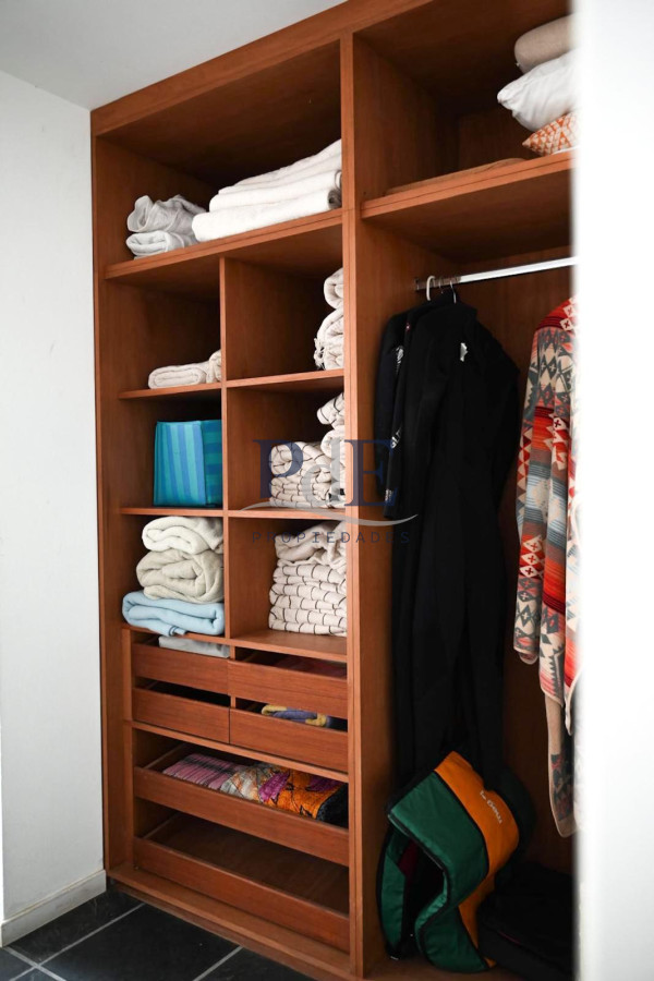 Casa 4 dorm y 4 baños, muy bien equipada. Espacio de eventos. - Imagen 44