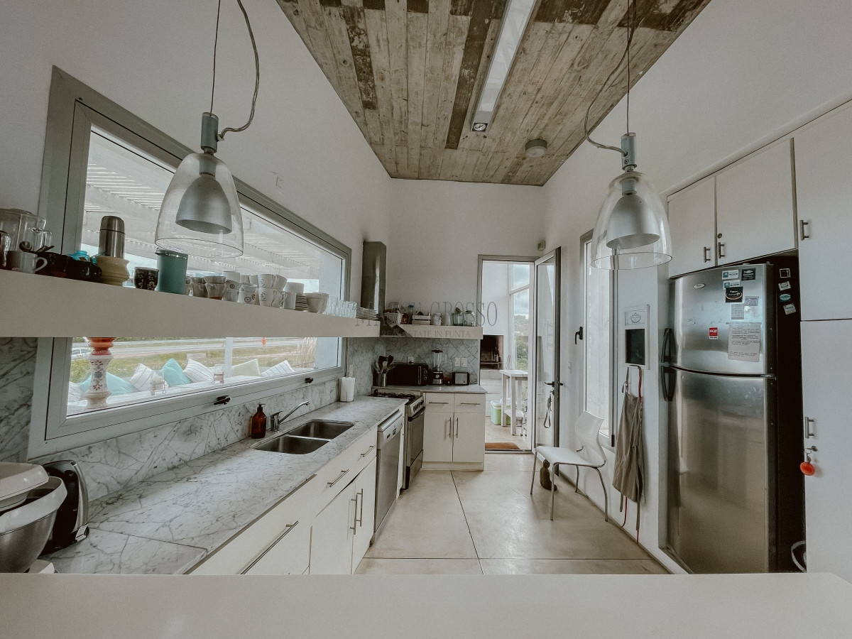 Casa ID.10 - CASA FRENTE AL MAR EN EL CHORRO EN VENTA