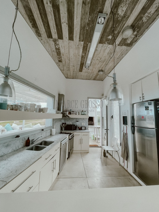 Casa ID.10 - CASA FRENTE AL MAR EN EL CHORRO EN VENTA