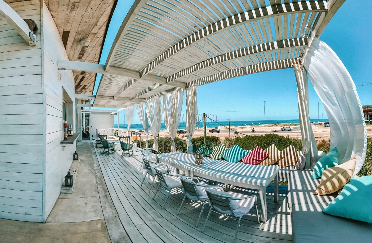 Casa ID.10 - CASA FRENTE AL MAR EN EL CHORRO EN VENTA