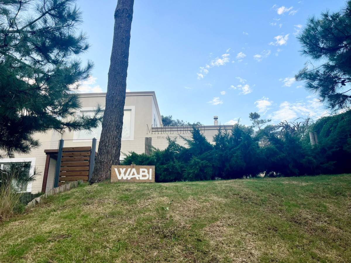 Casa ID.348 - Excelente casa en Montoya, en alquiler de temporada a una cuadra del mar.