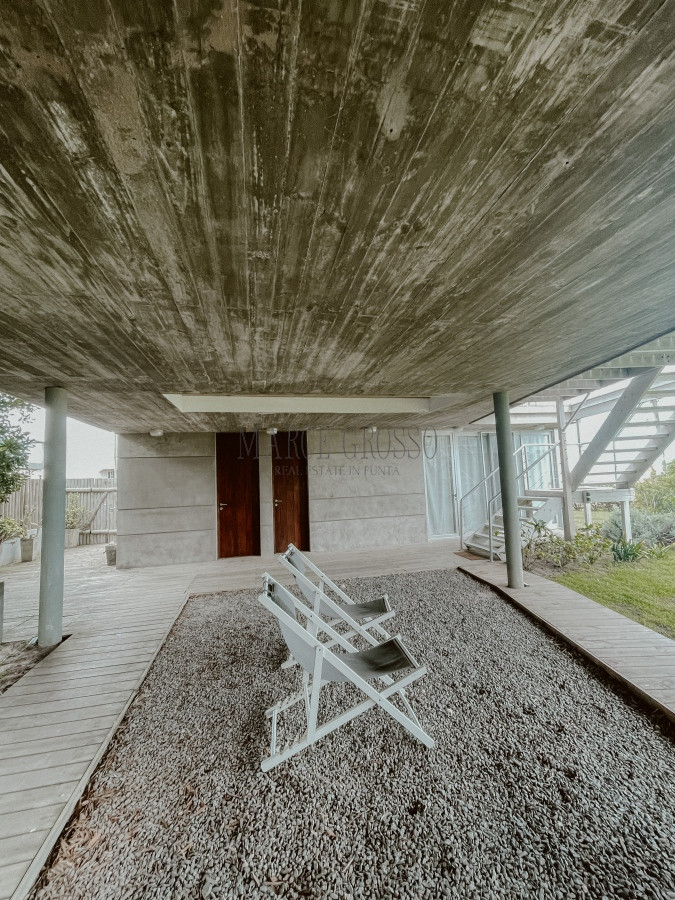 Casa ID.10 - CASA FRENTE AL MAR EN EL CHORRO EN VENTA