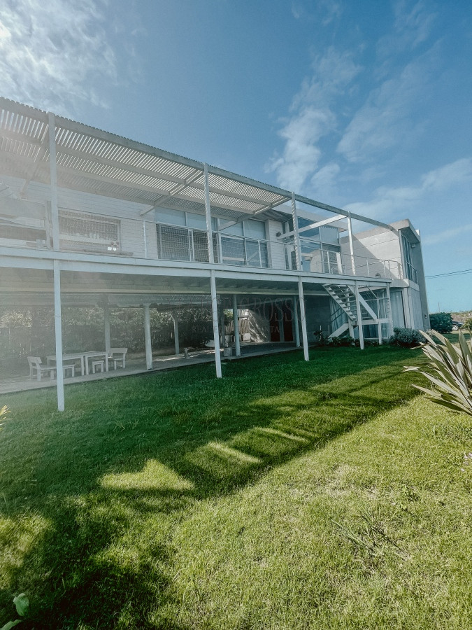 Casa ID.10 - CASA FRENTE AL MAR EN EL CHORRO EN VENTA