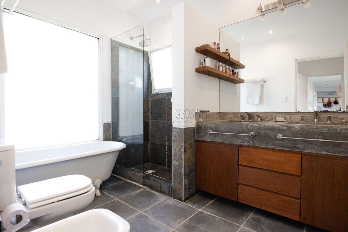 Casa ID.28 - CASA EN VENTA EN EL TESORO, LA BARRA