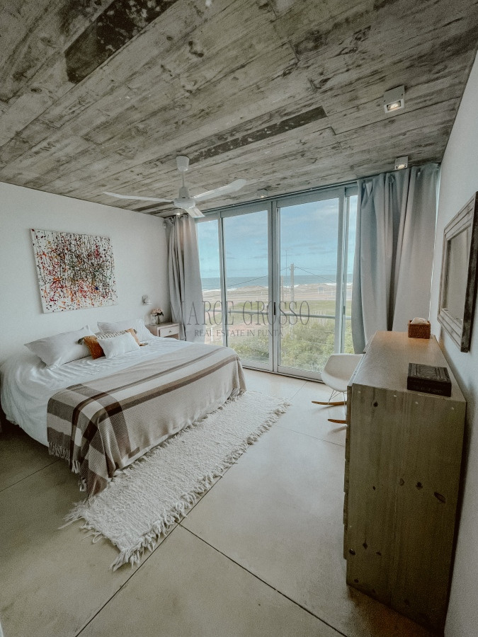 Casa ID.10 - CASA FRENTE AL MAR EN EL CHORRO EN VENTA