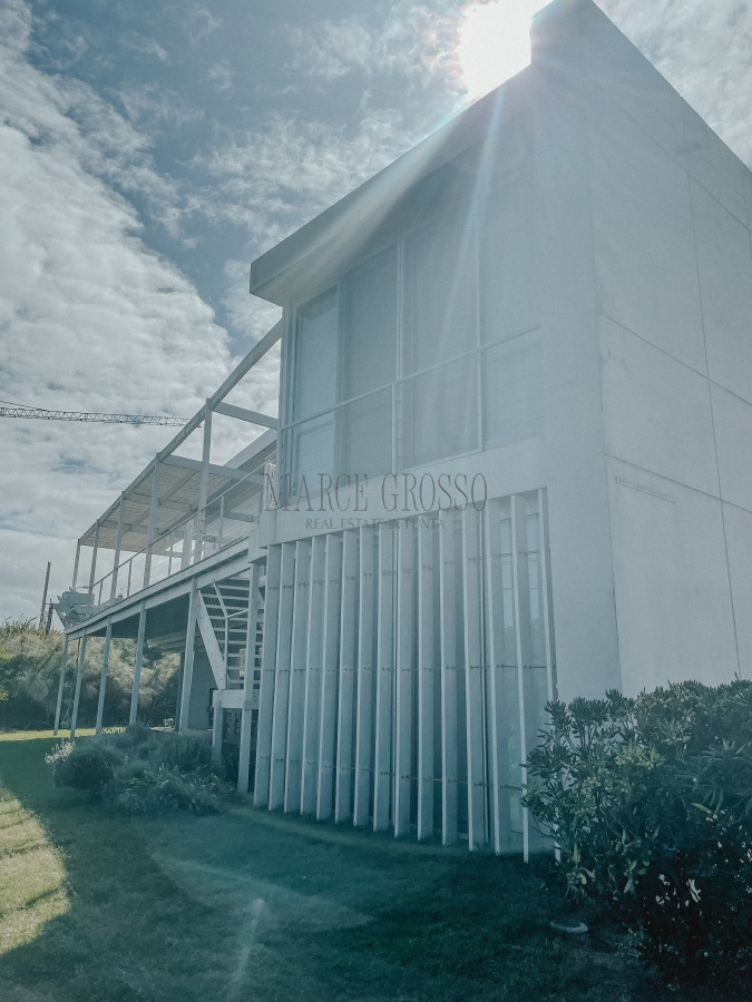 Casa ID.10 - CASA FRENTE AL MAR EN EL CHORRO EN VENTA