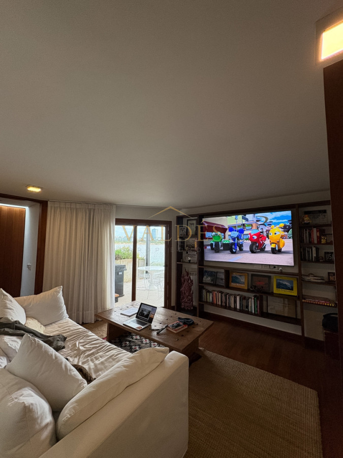 Casa ID.5345 - CASA EN VENTA PRIMERA LINEA AL ARROYO DE LA BARRA