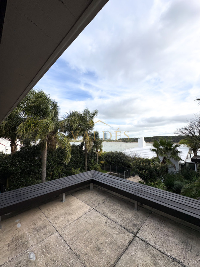 Casa ID.5345 - CASA EN VENTA PRIMERA LINEA AL ARROYO DE LA BARRA