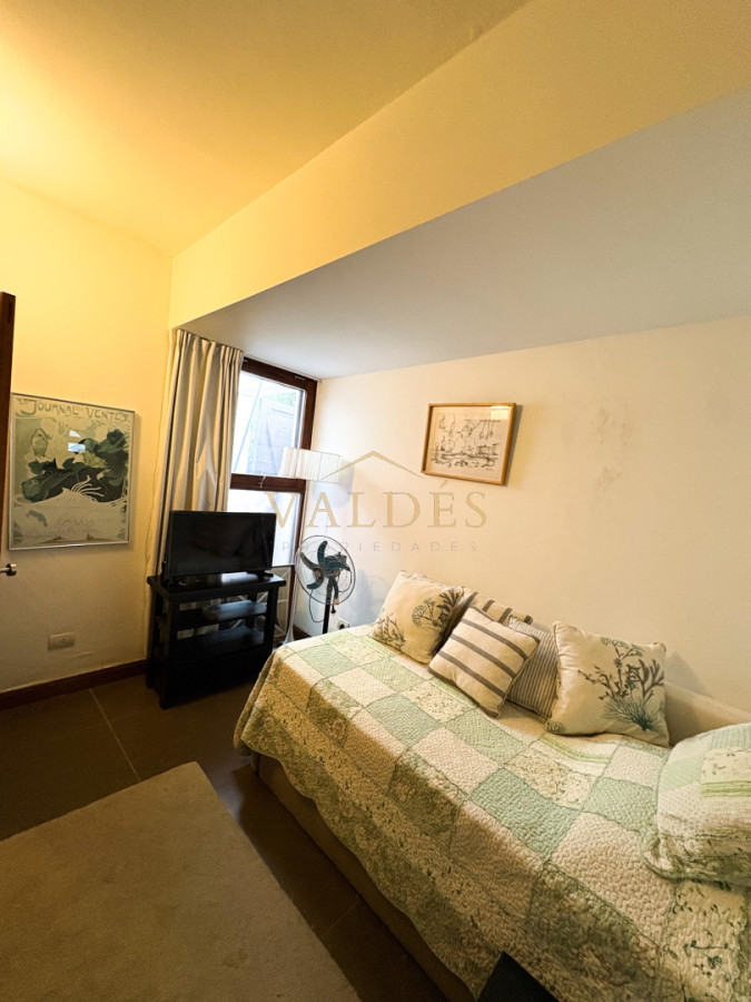 Casa ID.5345 - CASA EN VENTA PRIMERA LINEA AL ARROYO DE LA BARRA