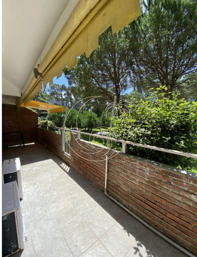 Apartamento ID.21091892 - Apartamento de 2 dormitorios y 2 baños en Arcobaleno