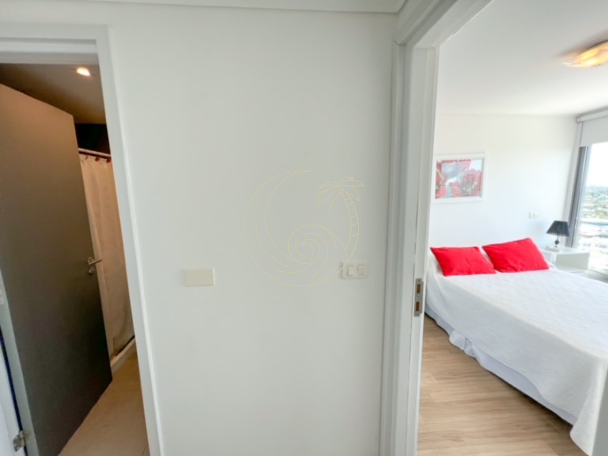 Apartamento ID.21092574 - Departamento en venta de 2 dormitorios en Punta del Este , a 200 mts del mar