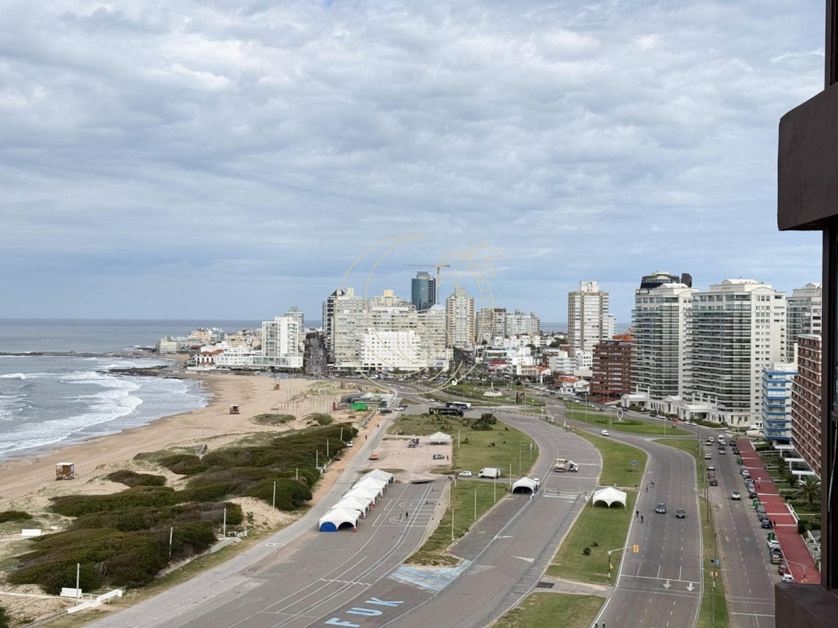 Apartamento ID.21092888 - TORRE CRISTAL, PRIMERA LINEA AL MAR 