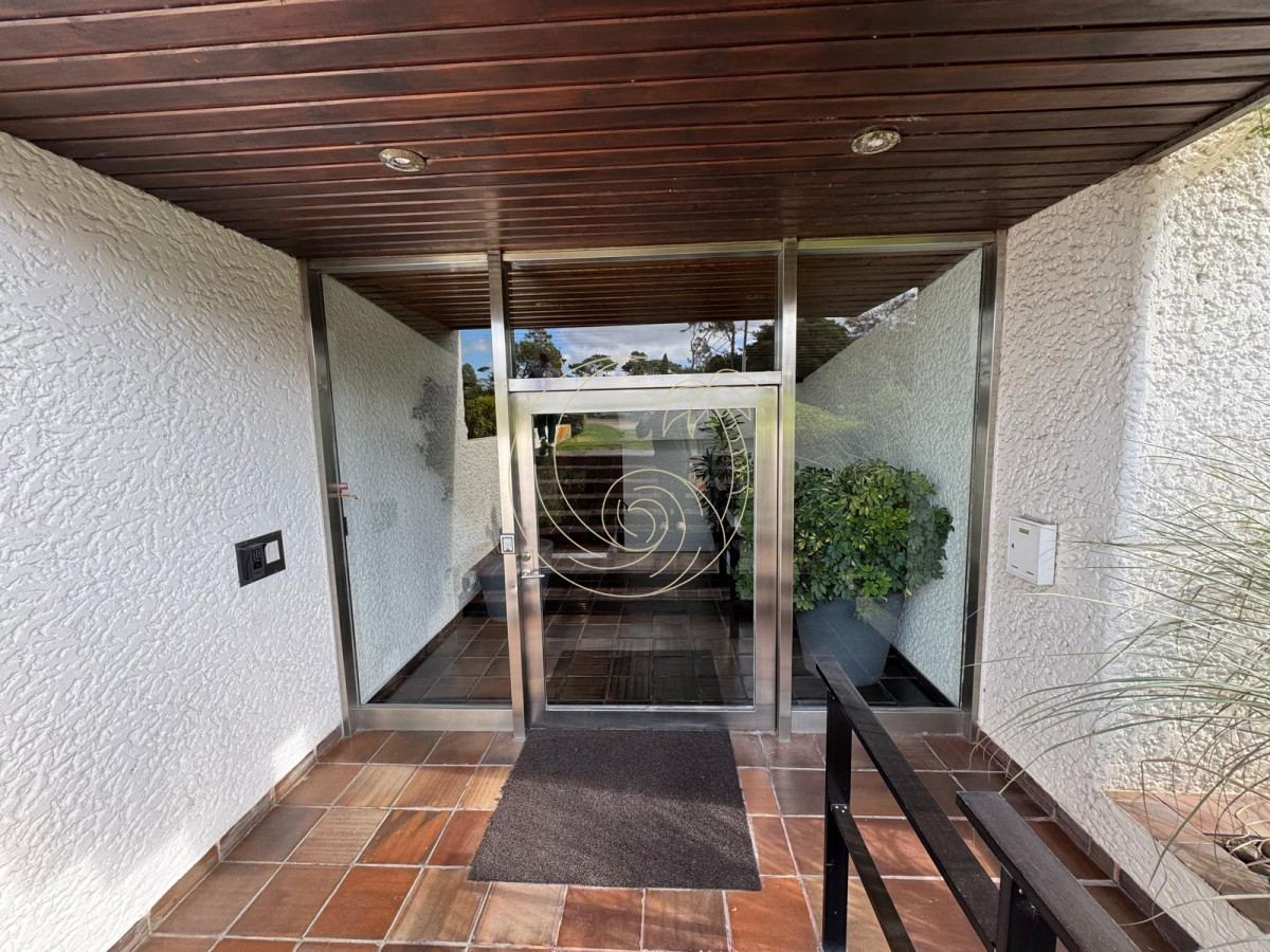 Apartamento ID.21092964 - Alquiler de verano, Excelente apartamento con vista a la mansa de P. del Este