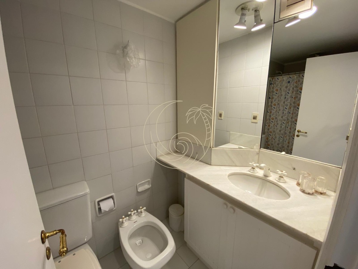 Apartamento ID.21092597 - Apartamento de 2 dorm en venta ubicado en la parada 39 de la brava