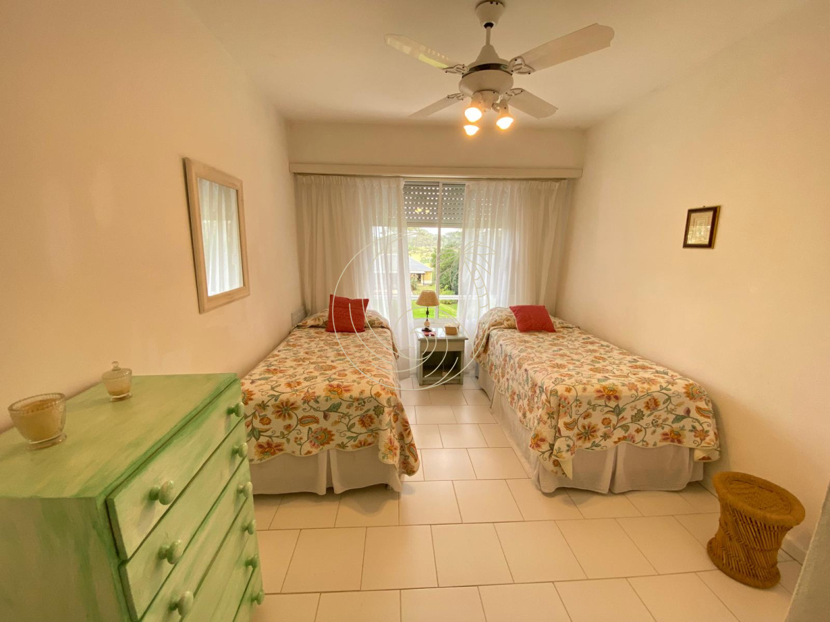 Apartamento ID.21092597 - Apartamento de 2 dorm en venta ubicado en la parada 39 de la brava