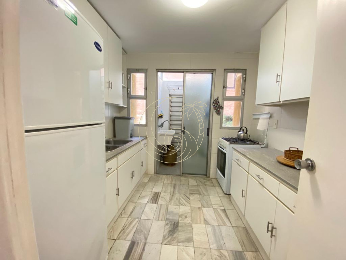 Apartamento ID.21092375 - APARTAMENTO DE 3 DORMITORIOS EN PENINSULA. VENTA 