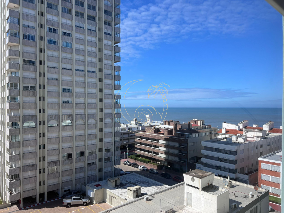 Apartamento ID.21092545 - APTO EN VENTA EN PENINSULA CON VISTA AL MAR DE 2 DORMITORIOS
