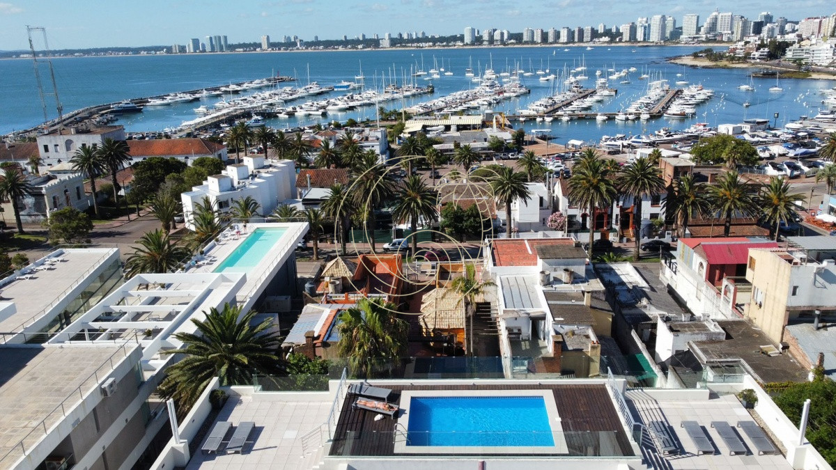 Apartamento ID.21091945 - DEPTO DE 3 DORMITORIOS EN PENINSULA A 200 MTS DEL MAR