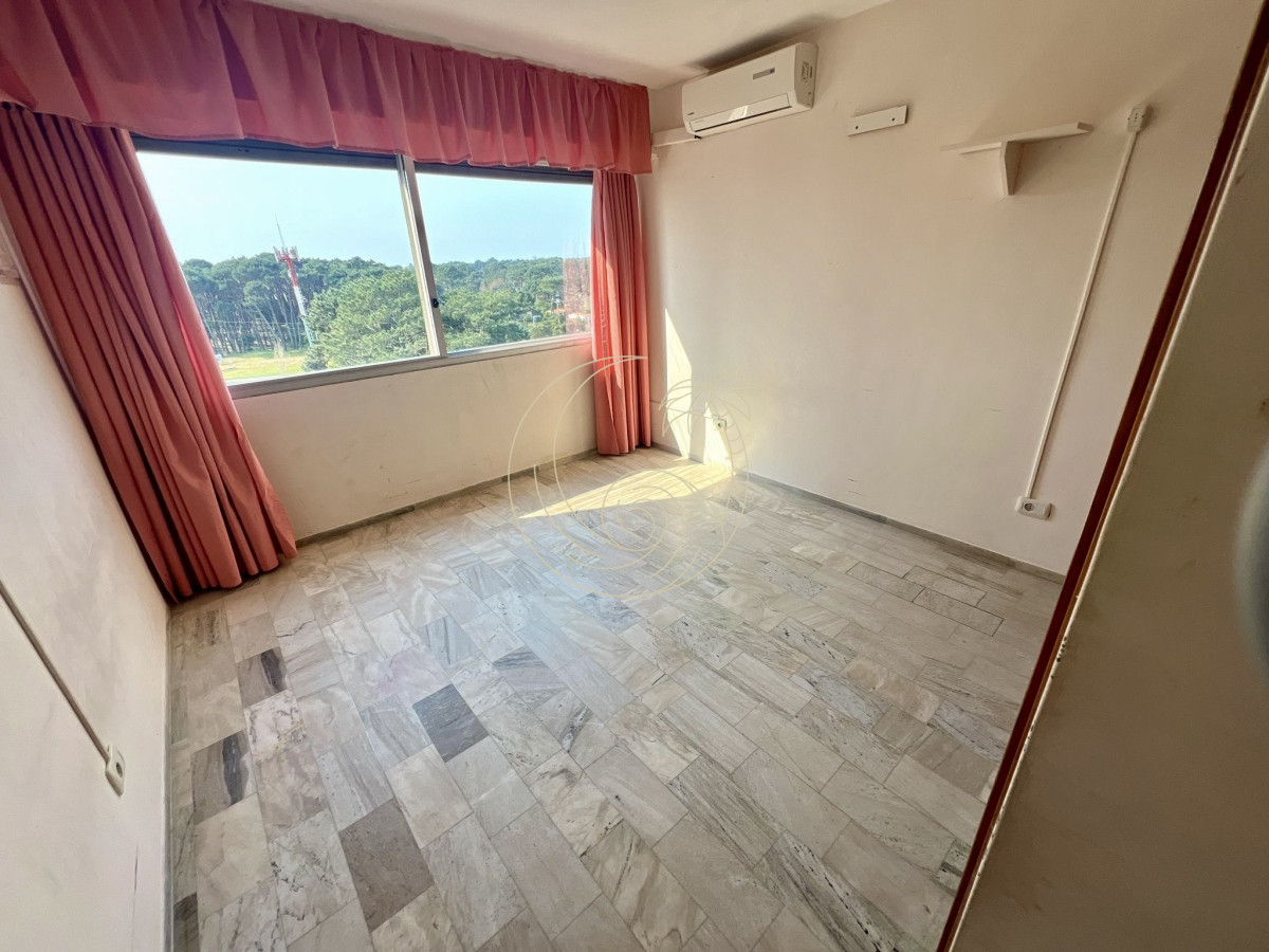 Apartamento ID.21090655 - ROOSEVELT CENTER 3 DORMITORIOS 