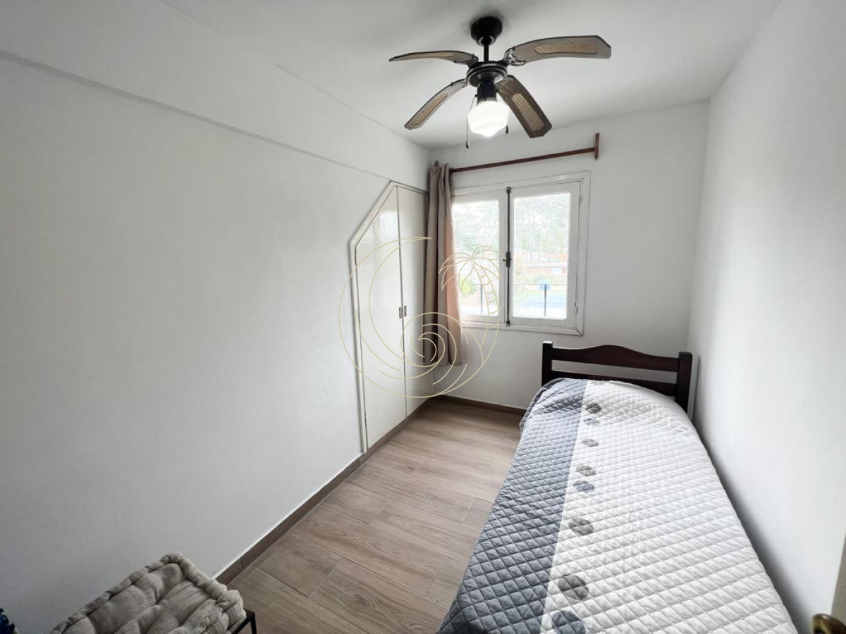 Apartamento ID.21092157 - Venta apartamento en Playa brava, parada 10 a 100 mts del mar 