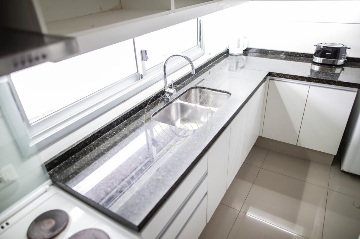 Apartamento ID.21091945 - DEPTO DE 3 DORMITORIOS EN PENINSULA A 200 MTS DEL MAR