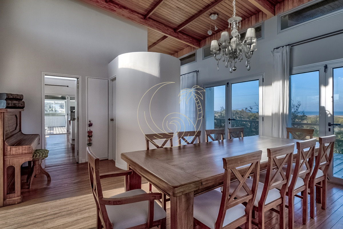 Casa ID.21090874 - CASA EN VENTA PRIMERA LINEA AL MAR , BALNEARIO BS
