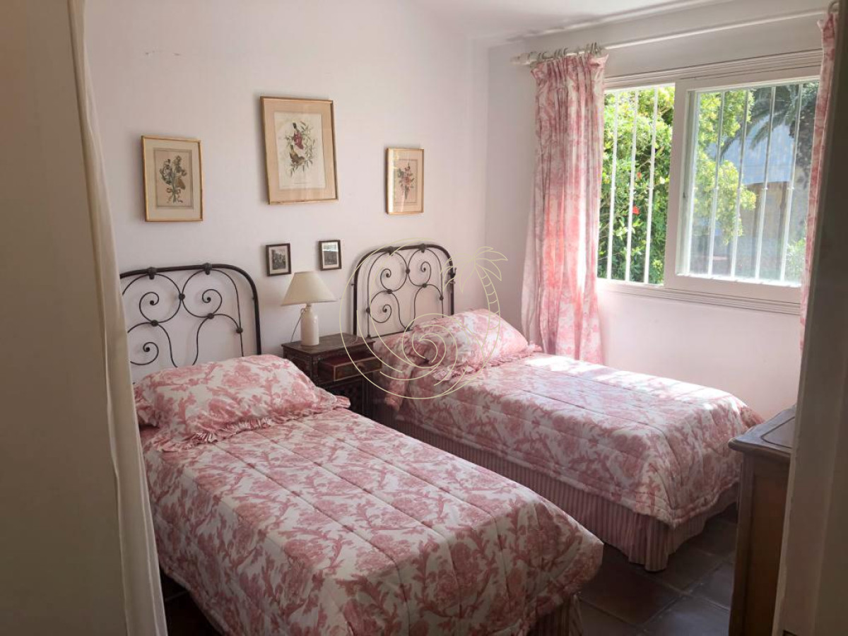 Casa ID.21092146 - Alquiler anual, casa de 4 dormitorios